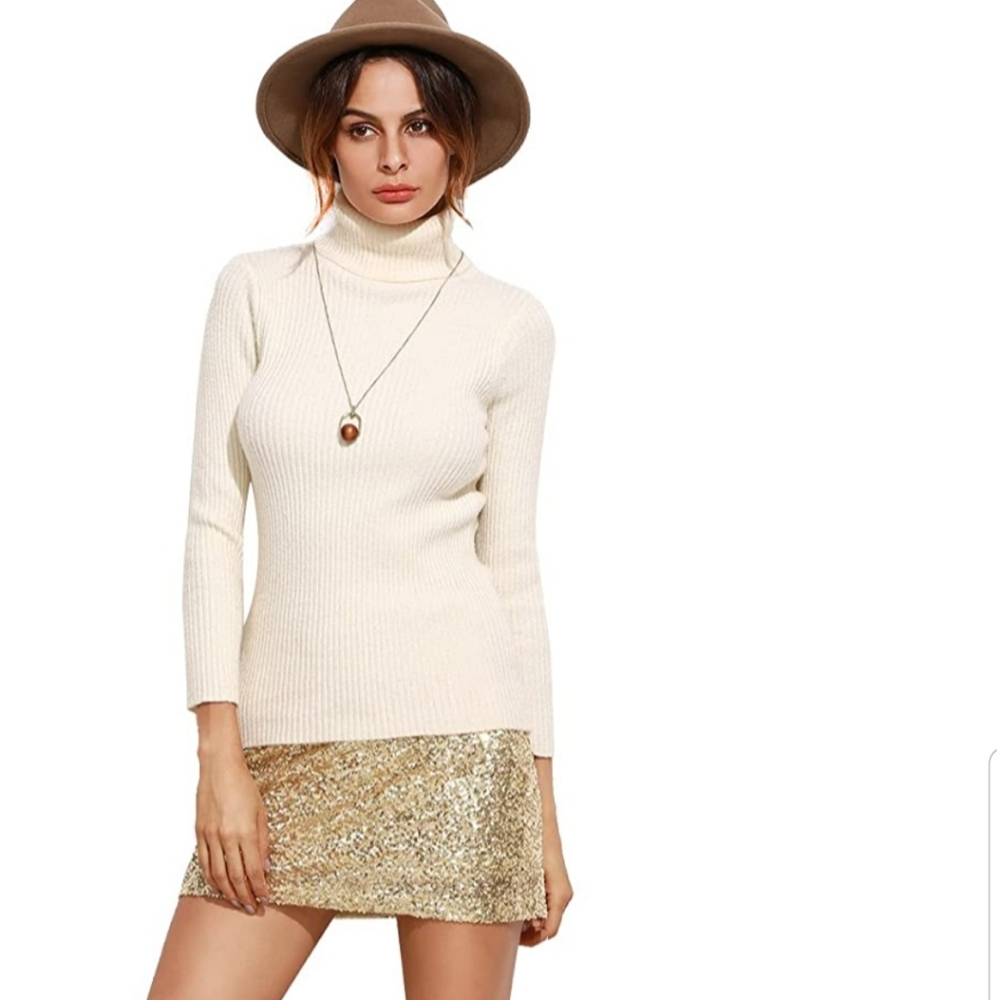 Gold mini skirt
